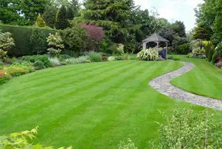 Private Lawn at Sunteck City Avenue 5
